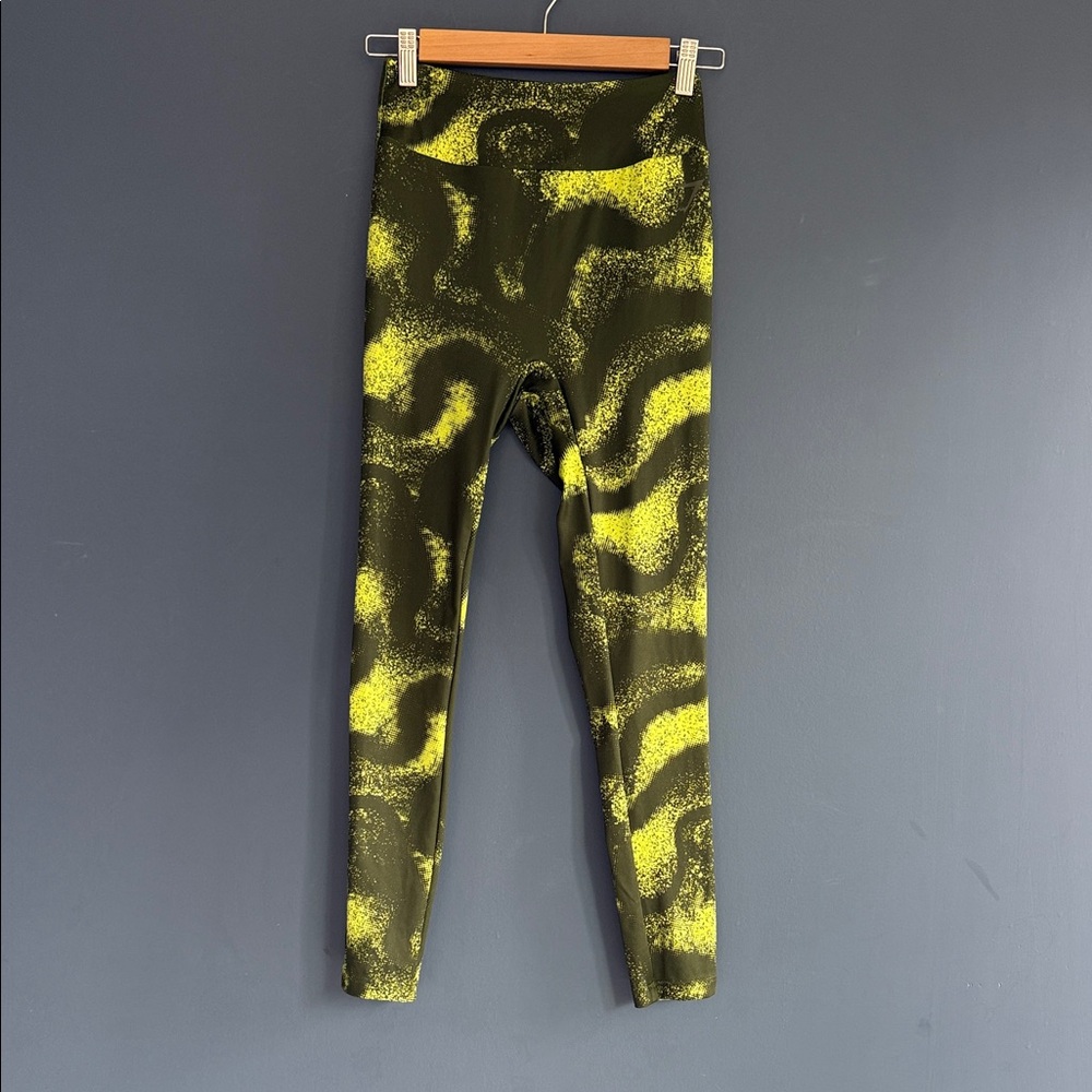 Gymshark Yellow and Black Patterned Leggings